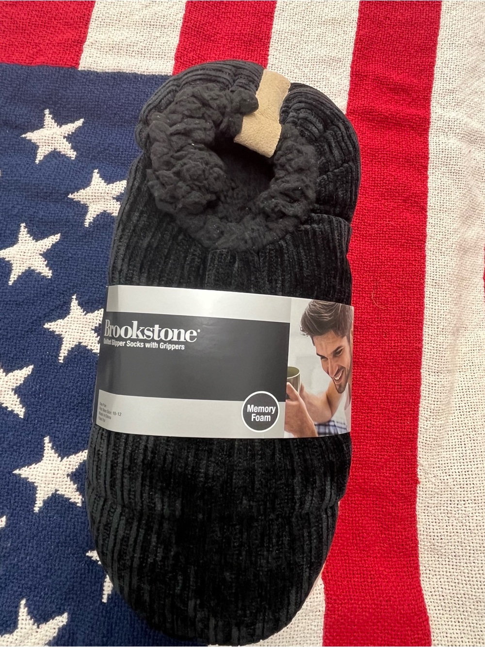 Brookstone Men's Black Memory Foam Slipper Socks with Grippers Size 10-12 NWT